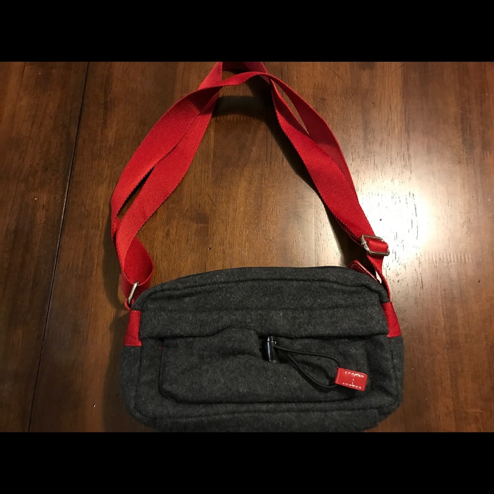 Tommy Hilfiger Camera Bag